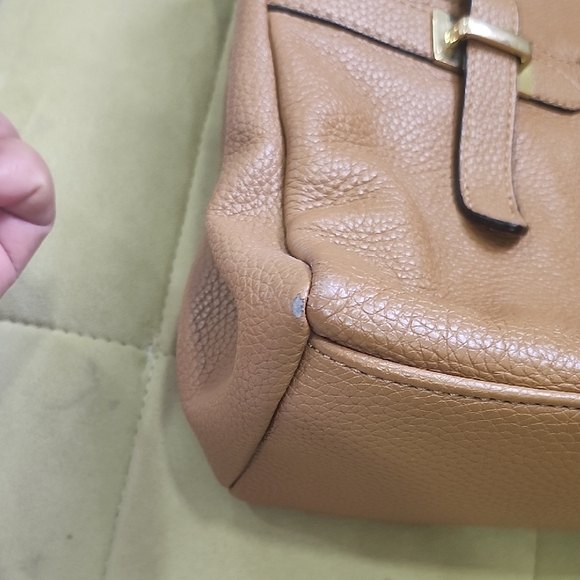 Gianibernini Sophisticated Brown Shoulder Bag with Structured Design - Picture 12 of 16